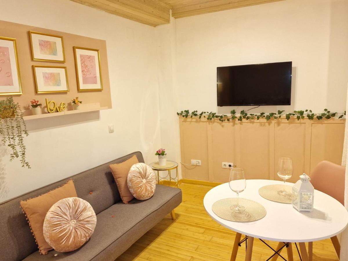 Cervantes Apartment Málaga Extérieur photo